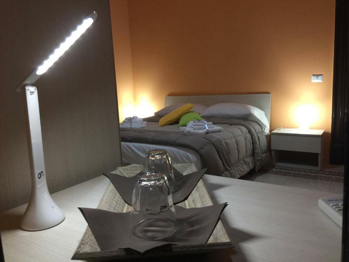 Boheme B&B Al Centro Di Παλέρμο Εξωτερικό φωτογραφία